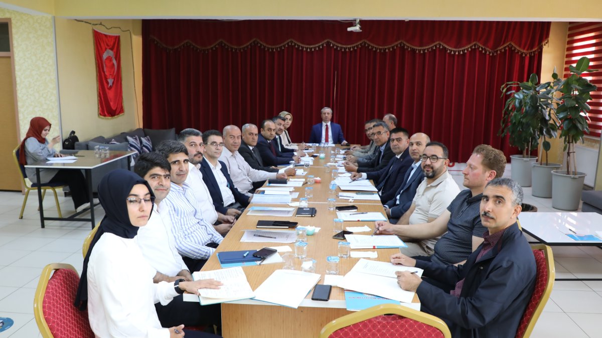 Ağrı'da 'İlçe Milli Eğitim Müdürleri' toplantısı yapıldı