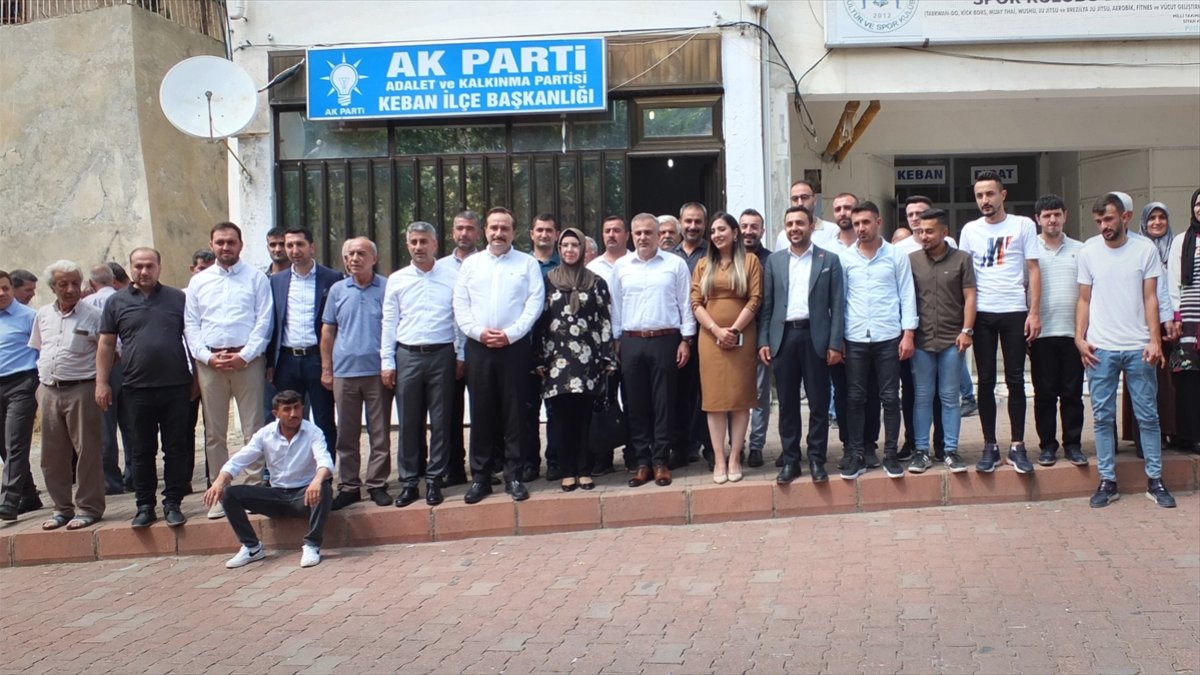 AK Parti Elazığ milletvekilleri Bulut ve Ağar, Keban'da partililerle bayramlaştı