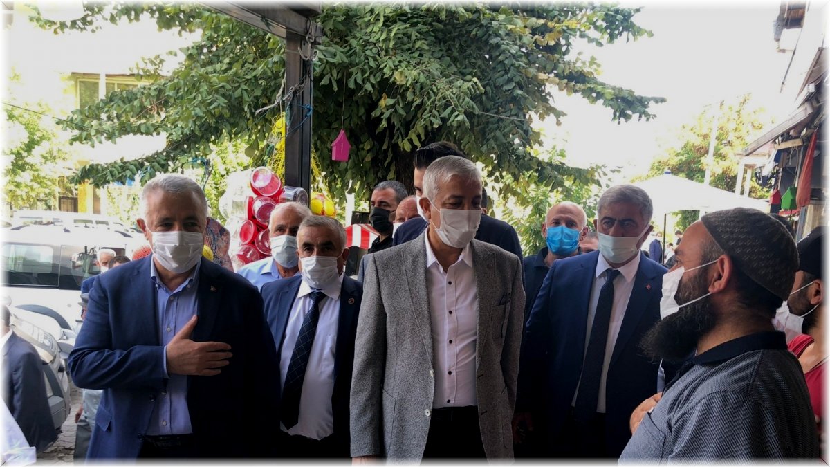 AK Parti heyeti Kağızman’da bir takım ziyaretlerde bulundu