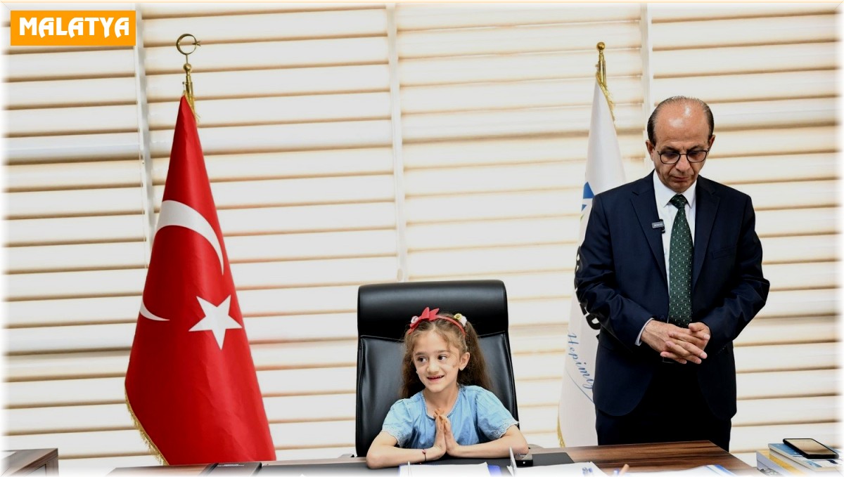 Başkan Geçit koltuğunu Fatma Nazlı'ya devretti