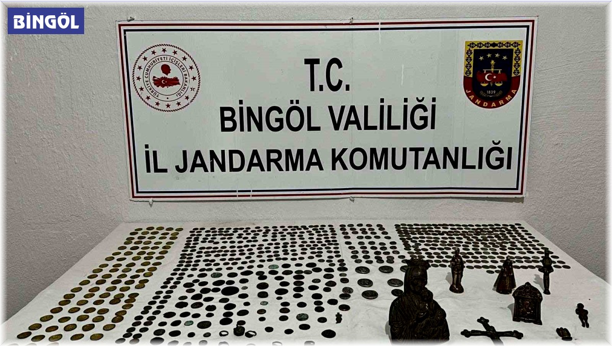 Bingöl'de tarihi eser kaçakçılığı operasyonu: 734 adet tarihi eser ele geçirildi