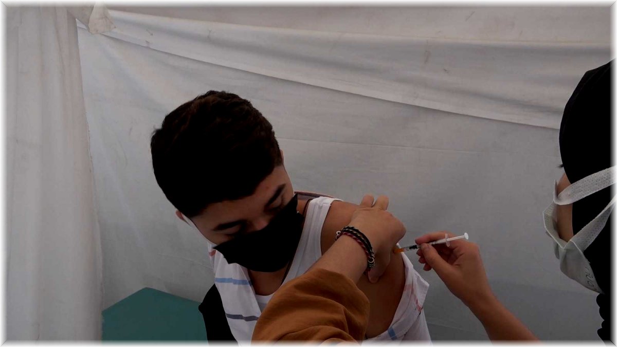 Bitlis'te 2. doz aşı çalışması başladı
