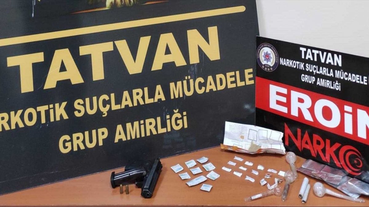 Bitlis'te uyuşturucu operasyonunda 2 şüpheli gözaltına alındı