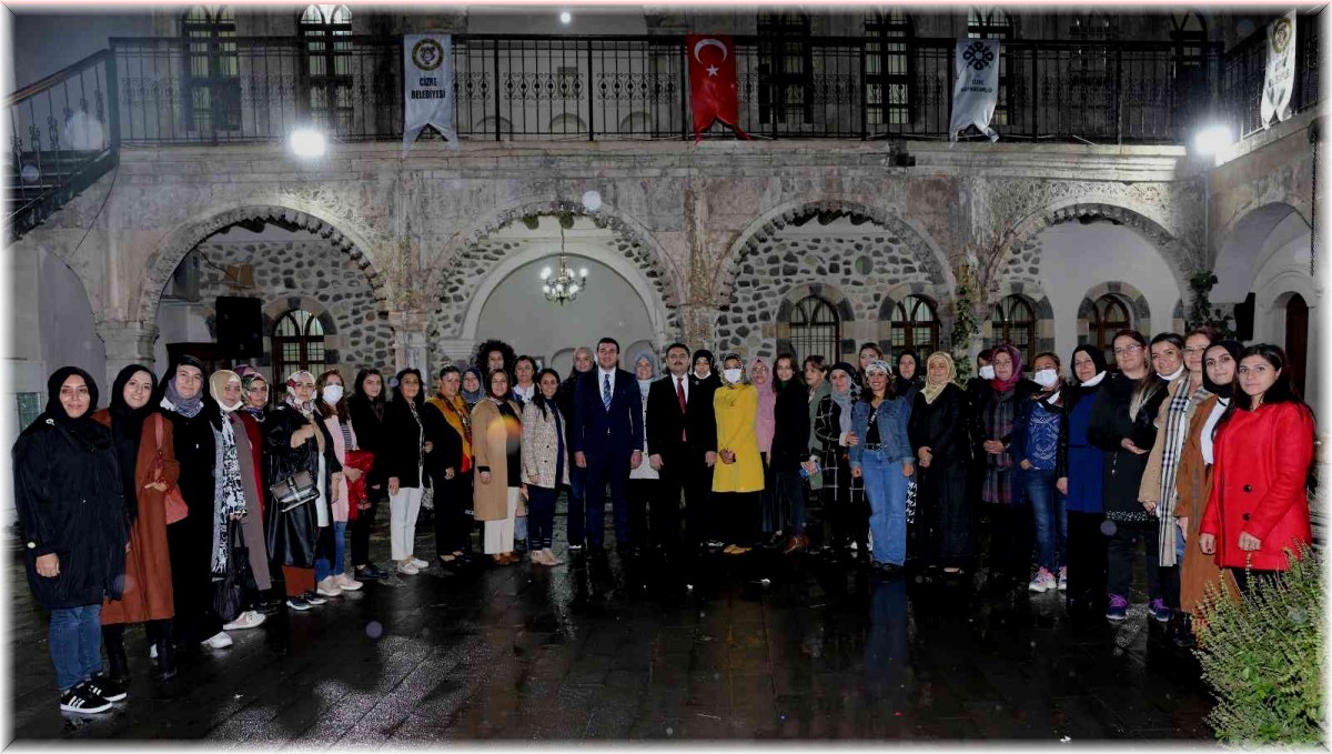 Bitlisli kadınlar Şehri Nuh'ta buluştu