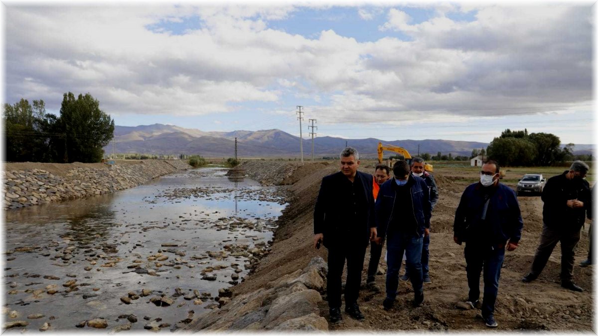 DSİ Bölge Müdürü Yavuz, Sakalıkesik Ovası sulama sahasında incelemede bulundu