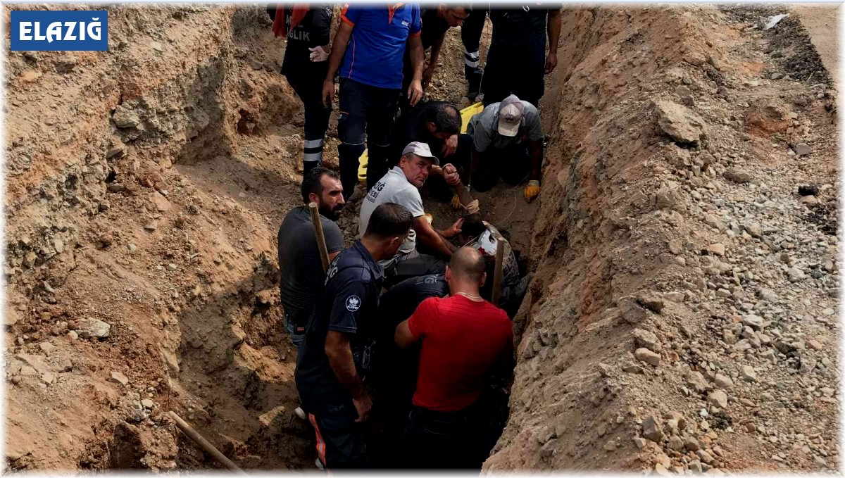 Elazığ'da göçük altında kalan işçi için ekipler seferber oldu