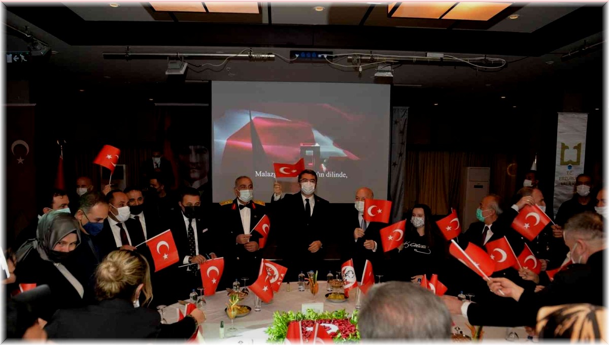 Erzurum'da Cumhuriyet Bayramı kabul töreni