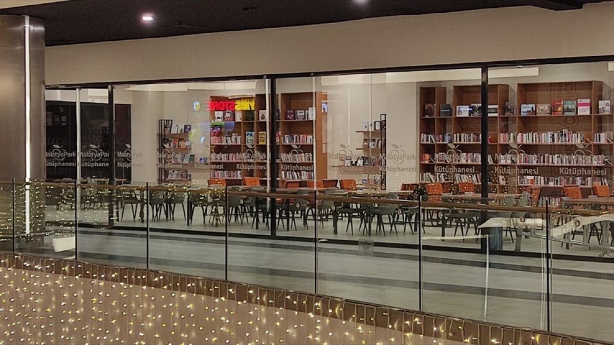 Malatya Park AVM Kütüphanesi okurlarıyla buluşuyor