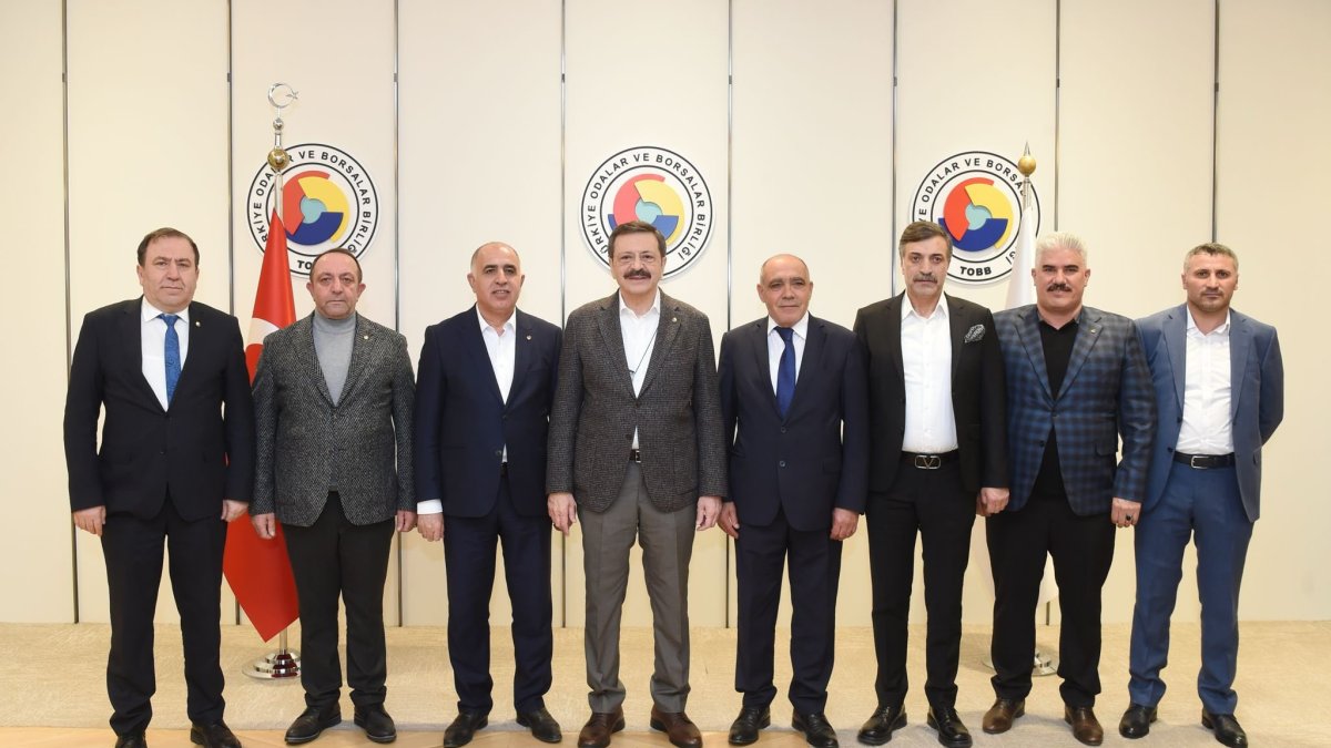TOBB Başkanı Hisarcıklıoğlu, Doğu Anadolu Bölgesi Ticaret ve Sanayi Odaları Başkanları ile Bir Araya Geldi