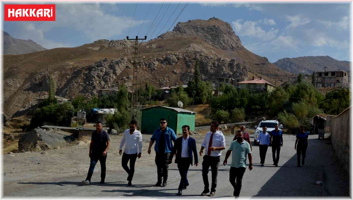 Vali Yardımcısı Kasımoğlu, Bağlar Mahallesi'ndeki eksiklikleri yerinde inceledi