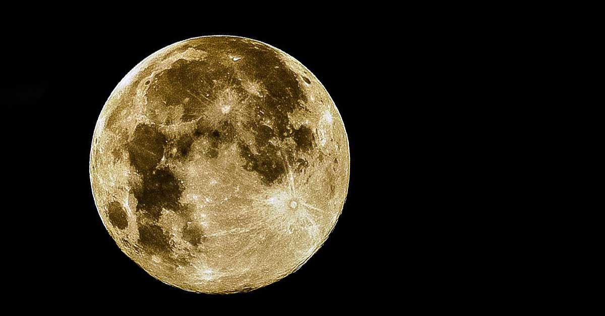 Rüyada Ay Görmek Ne Anlama Gelir?