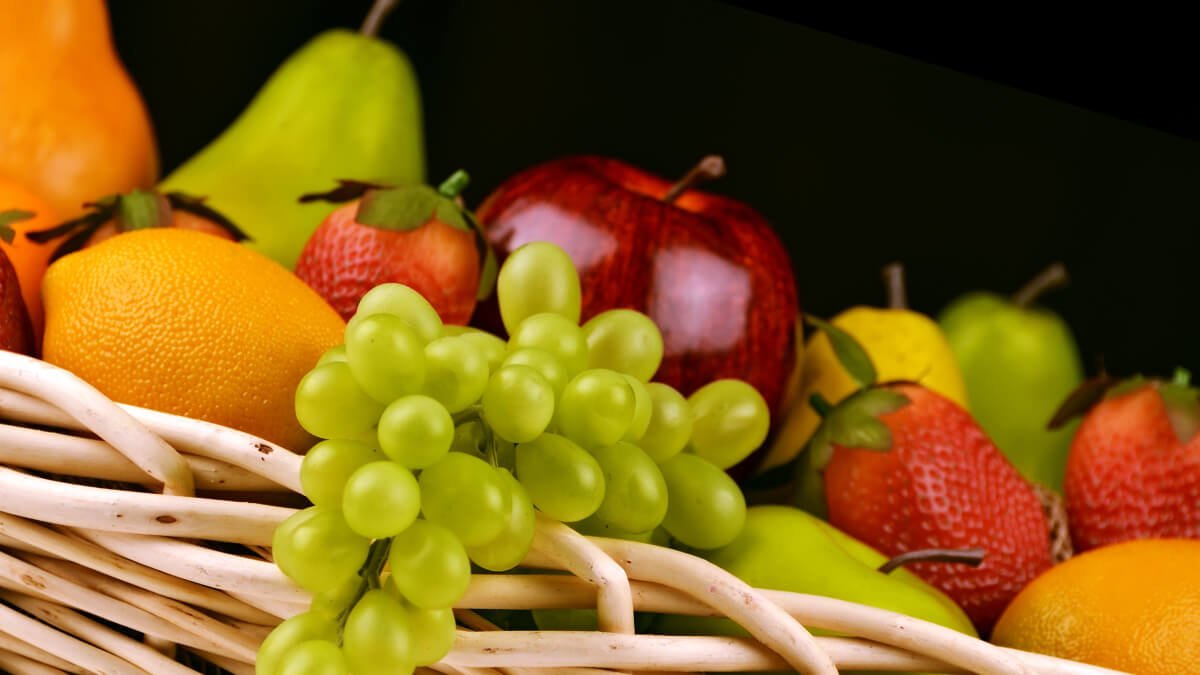 Rüyada Meyve Görmek, Yemek ve Toplamak Ne Demek?