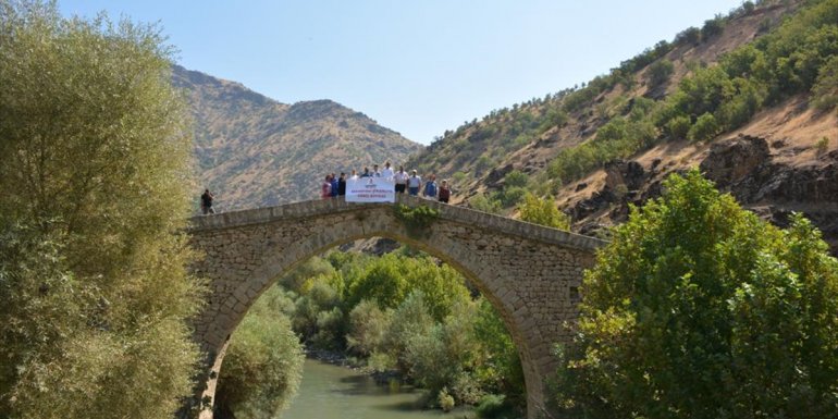 Ankara'dan Hakkari'ye gönül köprüsü kuruldu