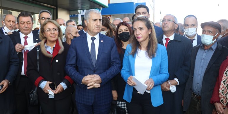 CHP Genel Başkan Yardımcısı İlgezdi, Erzincan'da esnafı ziyaret etti