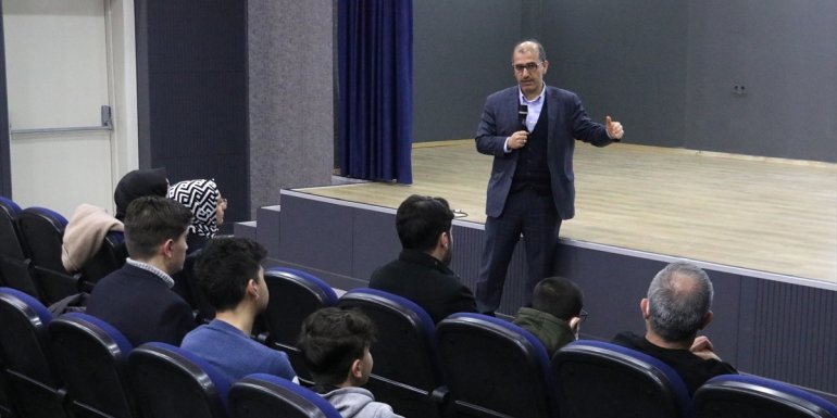 Erzurum Diplomasi Akademisinde yetişen gençler medeniyetleri yerinde tanıyor