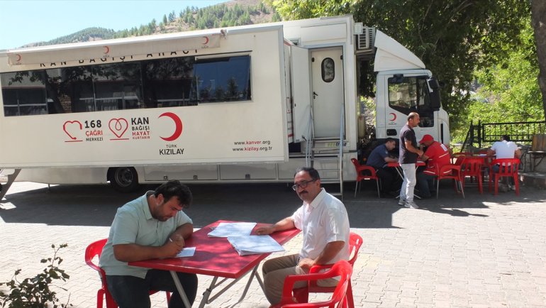 Kızılay'dan Keban'da kan bağışı kampanyası