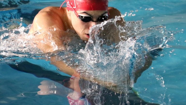 Yüzme milli takımı dünya şampiyonalarına Erzurum'da hazırlanıyor