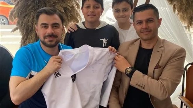 Erzurum'da öğrenciler tekvandonun şampiyonlarıyla buluştu
