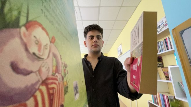 Galatasaray Lisesi'nde okuyan Bingöllü öğrenci projesiyle iki okula kütüphane kurdu