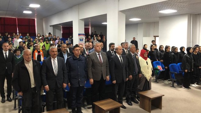 Darende ve Kale'de 'İstiklal Marşı'nın Kabulü ve Mehmet Akif Ersoy'u Anma Günü' kutlandı