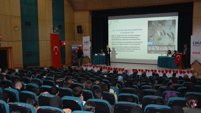 Tatvan'da 'Sosyal sorumluluk ve toplum hizmeti' semineri yapıldı