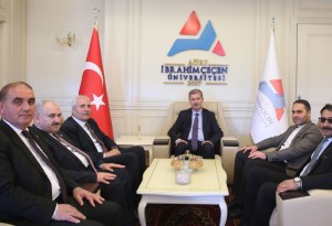 AİÇÜ Rektörü Prof. Dr. İlhami Gülçin’e Eleşkirt ve Belde Belediye Başkanlarından Hayırlı Olsun Ziyareti