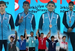 4 sporcu, 4 Türkiye derecesi: Eleşkirtli Berat Çelik şampiyon oldu