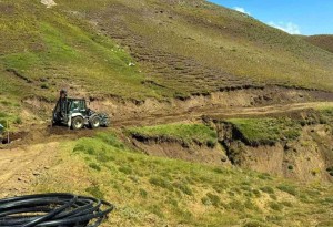 Ağrı Taşlıçay'da Yanalyol Köyü İçme Suyu Hattının 100 Metrelik Bölümü Heyelan Riskine Karşı Yenilendi