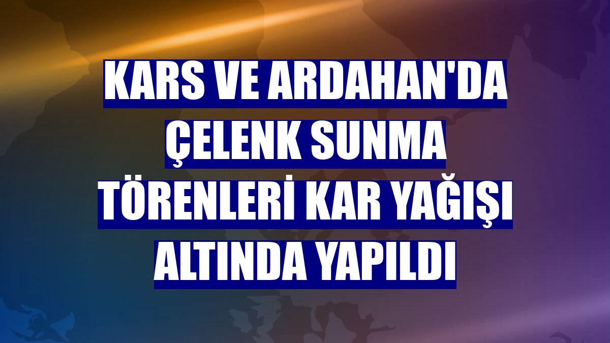 Kars ve Ardahan'da çelenk sunma törenleri kar yağışı altında yapıldı