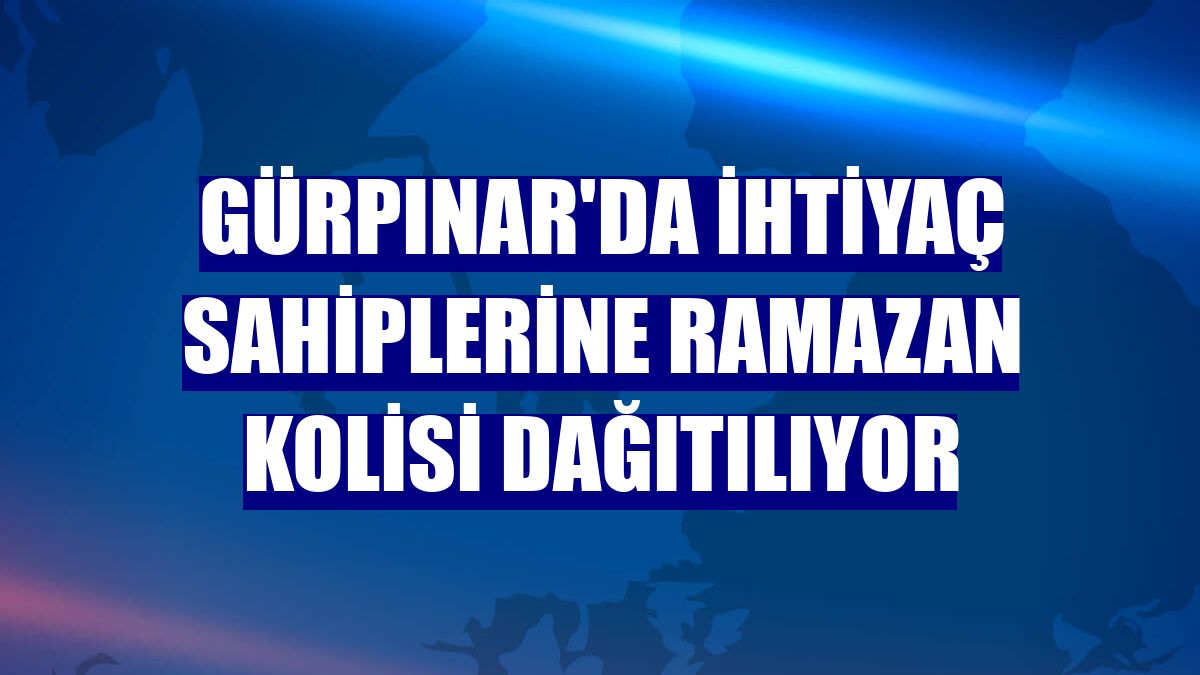 Gürpınar'da ihtiyaç sahiplerine ramazan kolisi dağıtılıyor