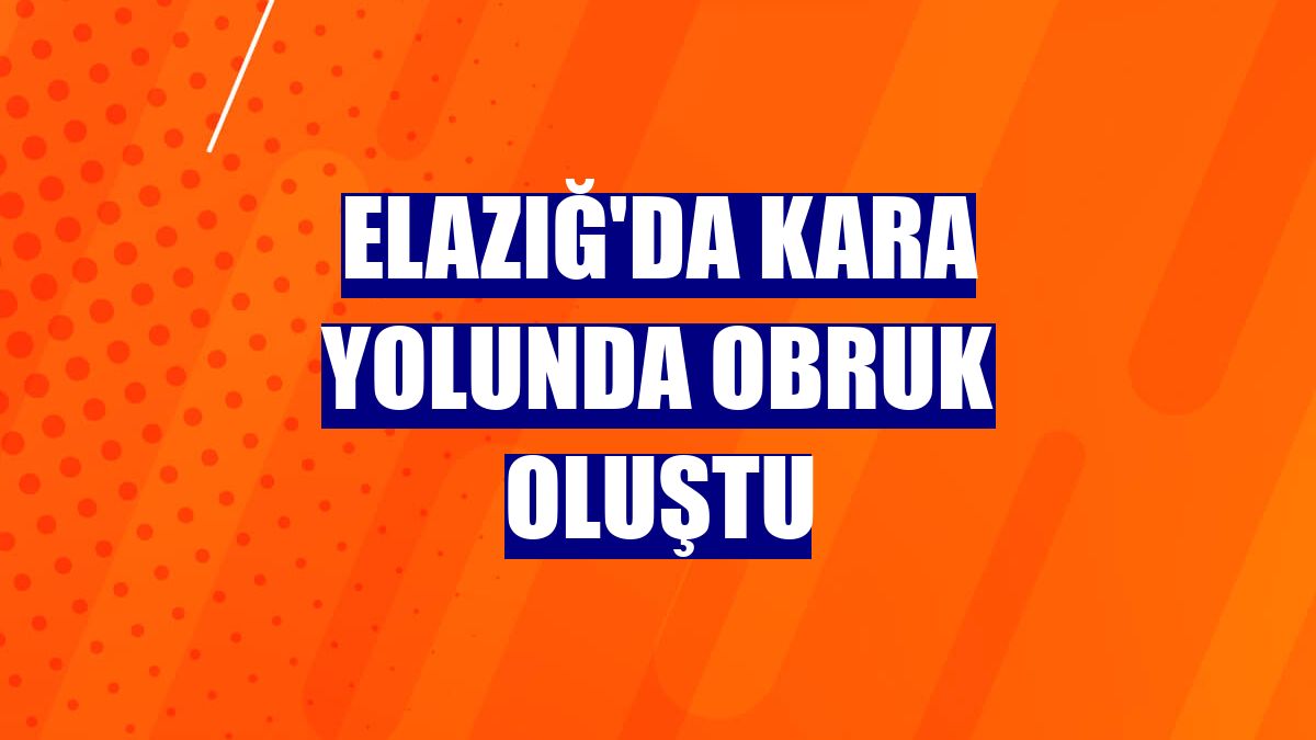Elazığ'da kara yolunda obruk oluştu