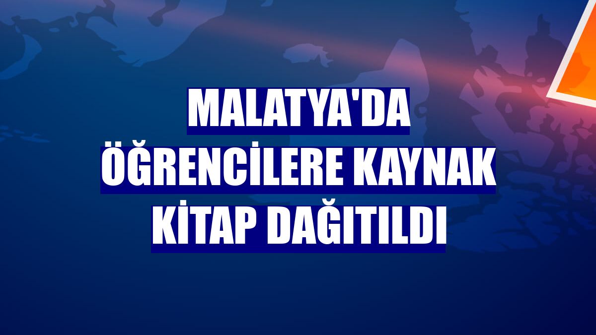 Malatya'da öğrencilere kaynak kitap dağıtıldı