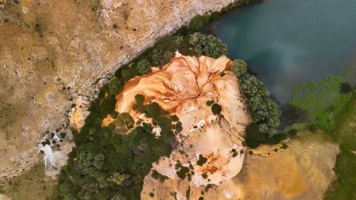 Otlukbeli Gölü: İşte Erzincan’daki Traverten Set Gölü, Otlukbeli Gölü'nün Özellikleri ve Oluşumu! Otlukbeli/Erzincan