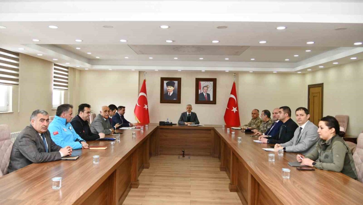 10. Çıldır Gölü Altın At Kristal Buz Festivali iptal edildi