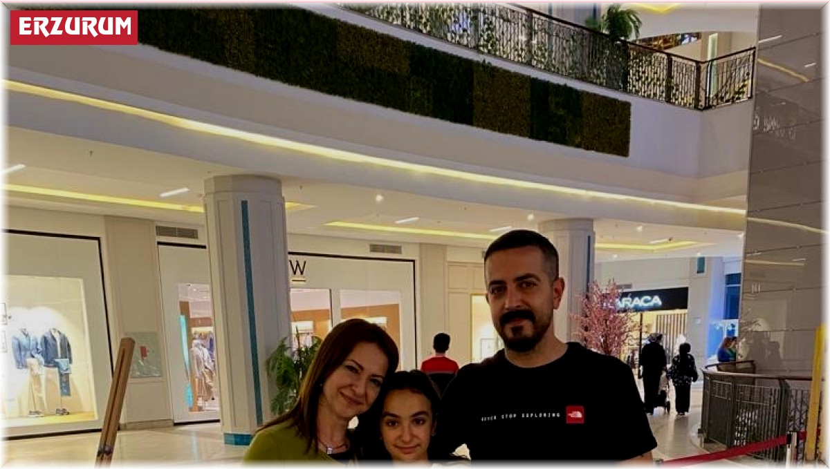 10 yaşındaki Mila'nın ilk resim sergisi