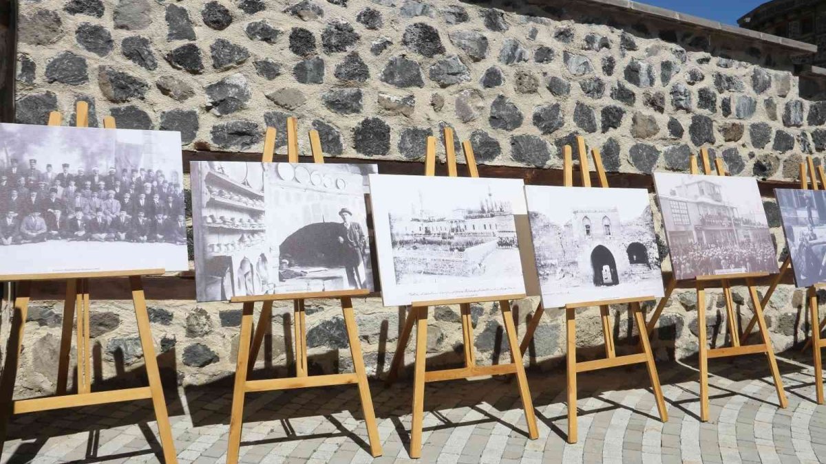 100 binin üzerinde tarihi belge, doküman ve fotoğrafın yer aldığı 'Erzurum Şehir Arşivi' açıldı