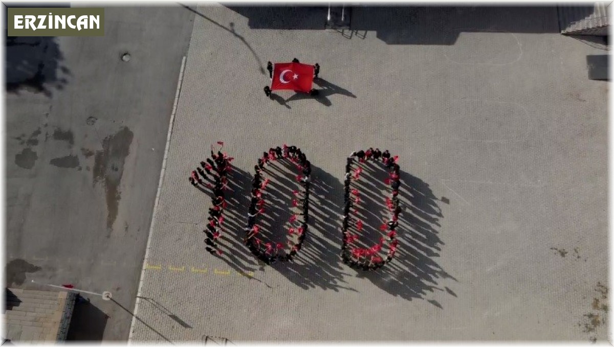 100 öğrenciden 100'ncü yıla özel koreografi