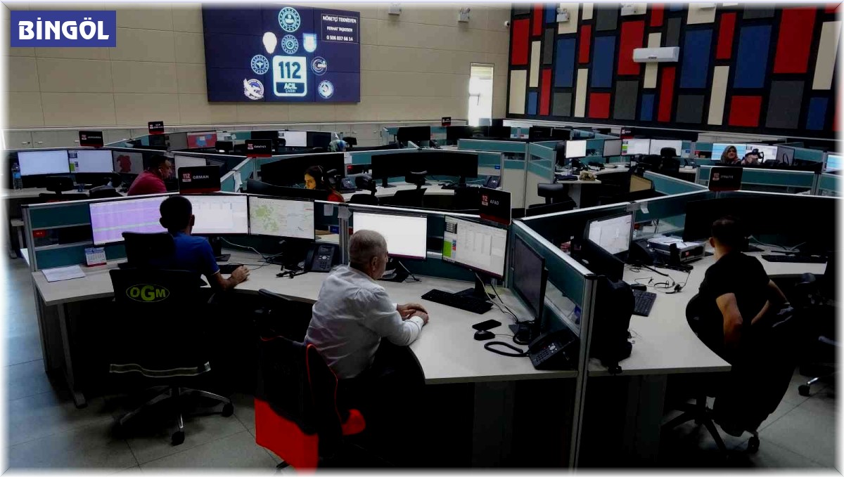 112'ye gelen çağrılar pes dedirtti: Borç para isteyenler oluyor