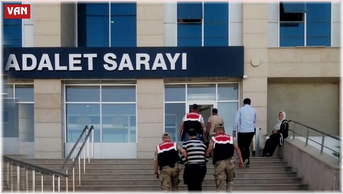 12 yıldır aranan firari şahıs jandarmanın dedektiflerince yakalandı