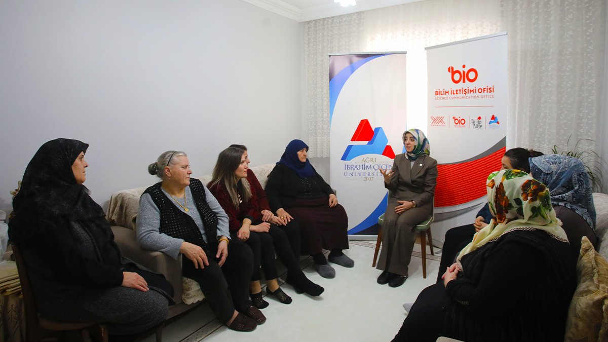 Ağrı İbrahim Çeçen Üniversitesi’nde Bilim Kafe’de dikkat çeken konu: Deterjanlar gerçekten ne kadar güvenli?