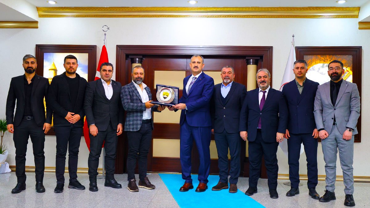 Ağrı 1970 Spor’dan Yeni Dönem Hamlesi: Yol Haritası Vali Bozkurt’a Sunuldu