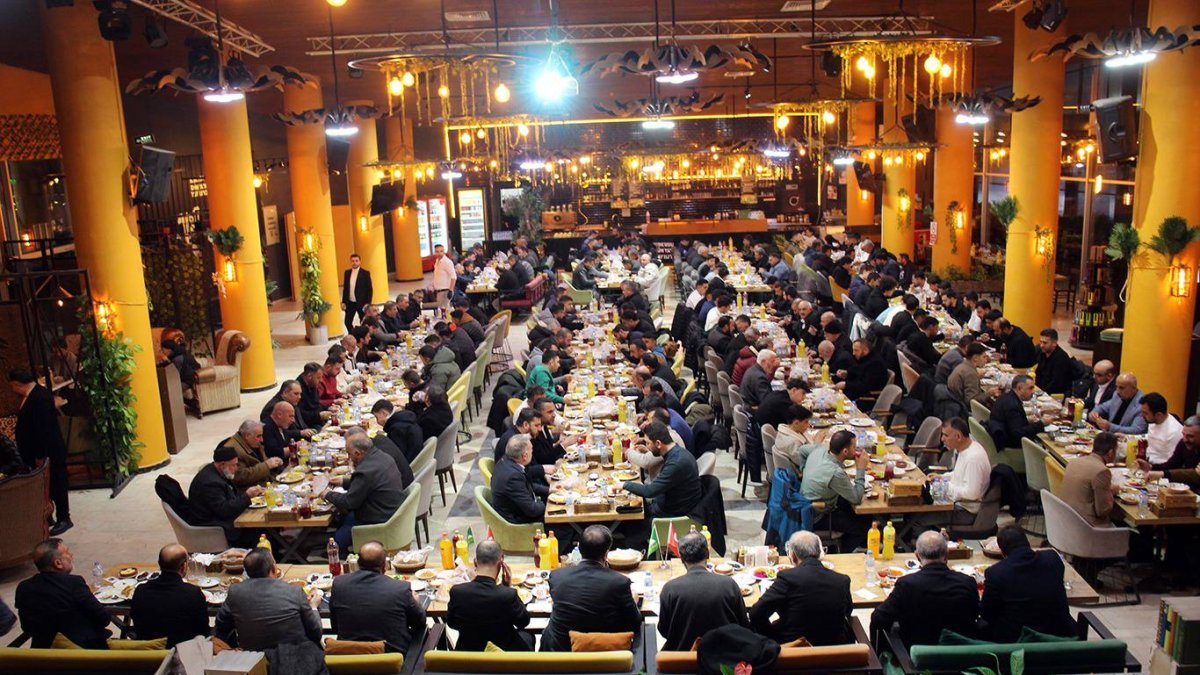 HÜDA PAR Milletvekili Ramanlı, Ağrı'da iftar programına katıldı