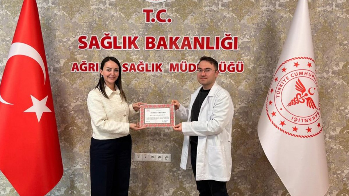 Ağrı Eğitim ve Araştırma Hastanesinden üç hekim “Yılın Hekimi” seçildi