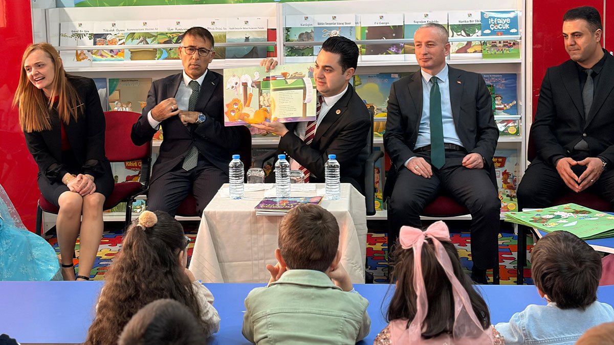 Ağrı’da “Okuyan Şehir” projesi anaokuluna taşındı: miniklerle masal saati düzenlendi