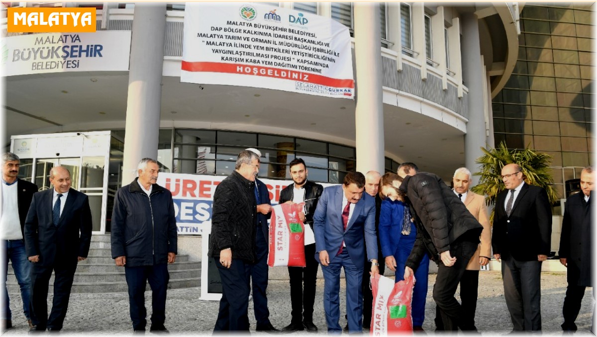 148 üreticiye karışık kaba yem tohumu dağıtıldı