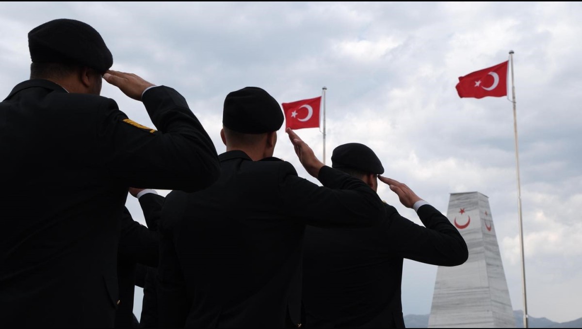 15 Temmuz kapsamında Garnizon Şehitliğinde anma programı düzenlendi