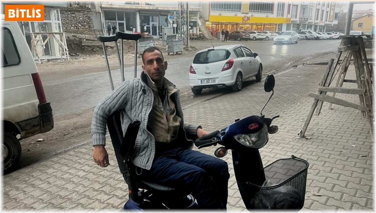 15 yıl değnekle gezen vatandaş akülü arabasına kavuştu