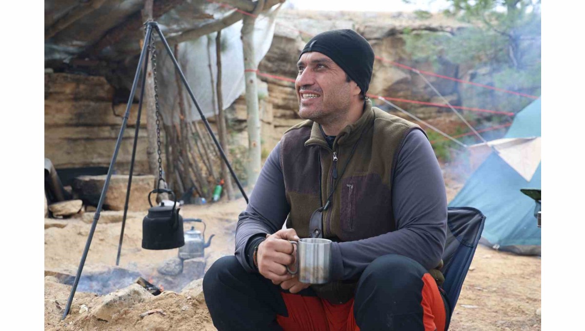 15 yıllık coğrafya öğretmeni, kamp ve bisikletle doğayı öğretiyor