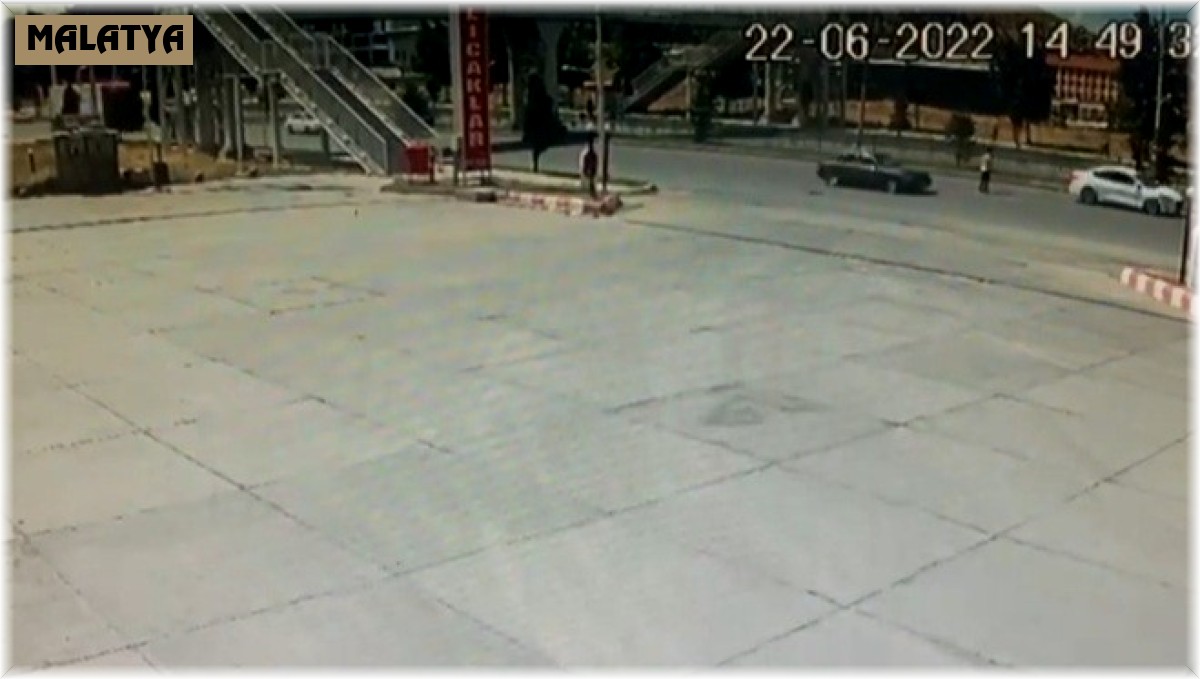 18 yaşındaki genç kızın öldüğü kaza kamerada