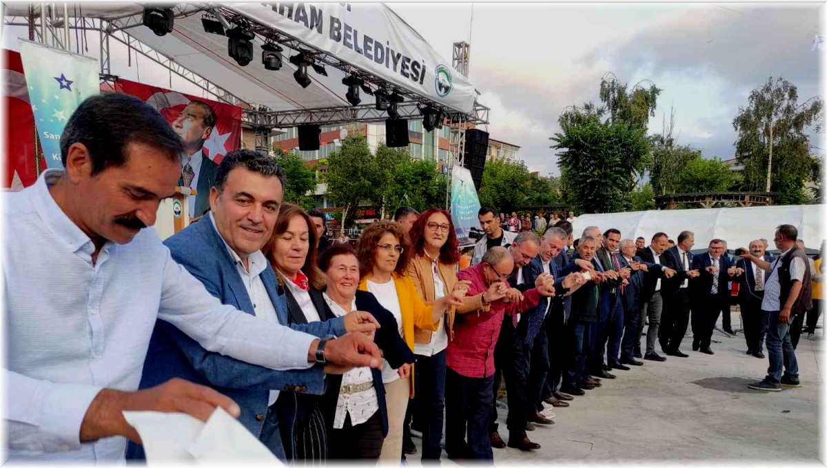 19. Ardahan Ulusal Kültür ve Bal Festivali başladı
